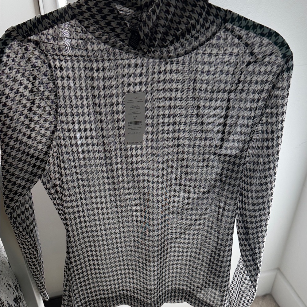 White House Black Market Black & White Houndstooth Sheer Long Sleeve Top